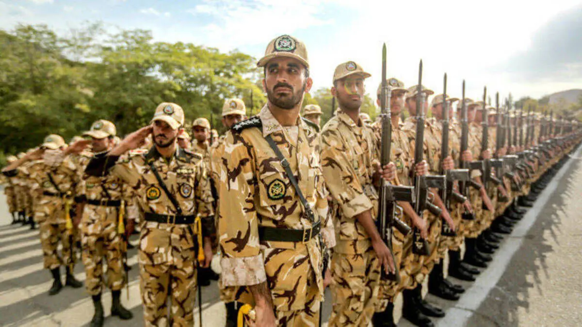 افزایش حقوق سربازان در سال آینده منتفی نشده است