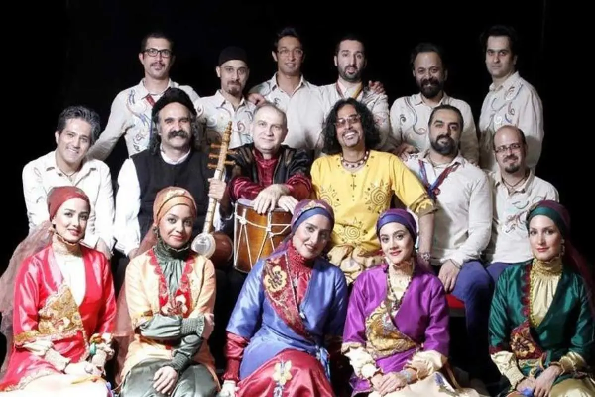 اعضای گروه رستاک مهاجرت کردند؟