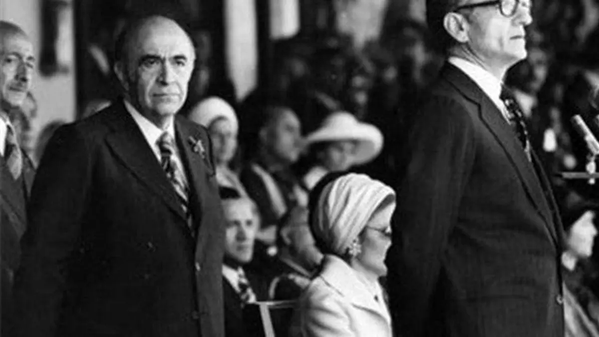 آیا سران رژیم پهلوی بدون محاکمه اعدام شدند؟