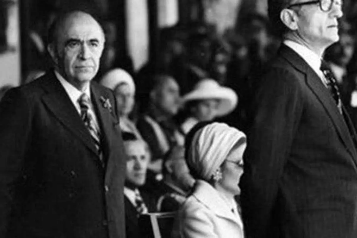 آیا سران رژیم پهلوی بدون محاکمه اعدام شدند؟
