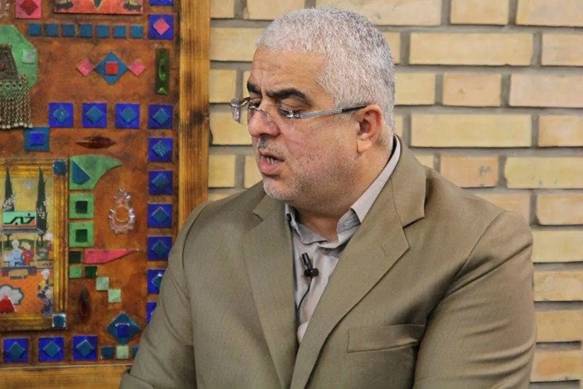 نماینده سابق مجلس: رئیسی مشاوران ضدمردمی دارد