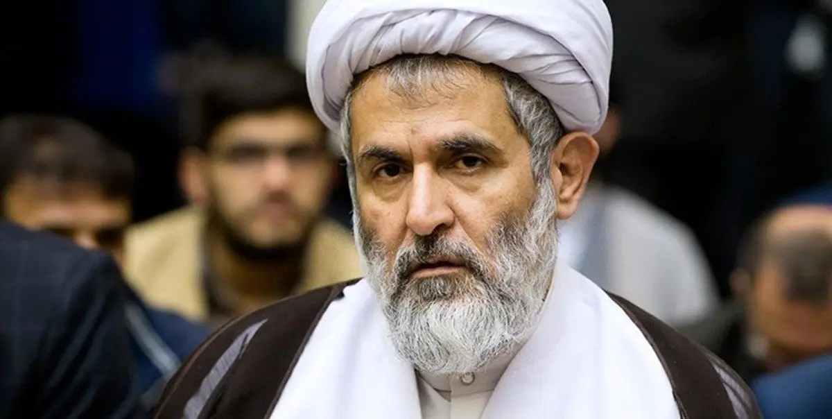 اعلام نظر رییس سازمان اطلاعات سپاه درباره دلار ۴۲۰۰ تومانی در جلسه غیرعلنی مجلس