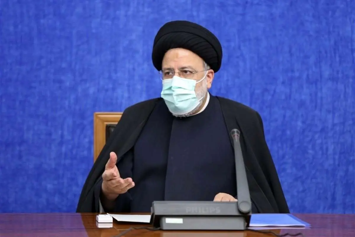 رئیسی: حقوق و عیدی کارکنان و بازنشستگان را سریعا پرداخت کنید