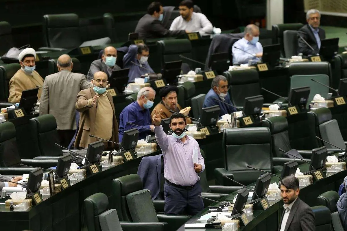 (ویدئو) التهاب در مجلس به خاطر طرح «صیانت»