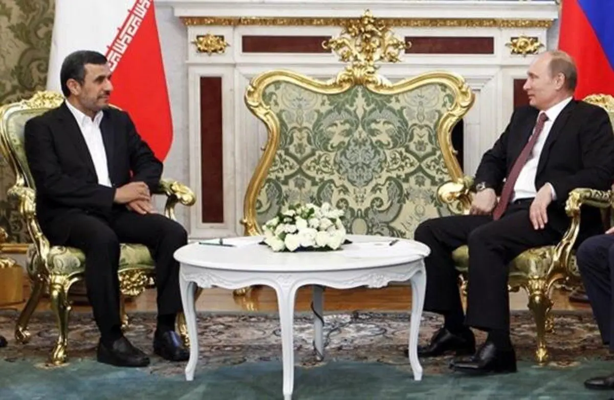 نامه هشدار احمدی‌نژاد به پوتین