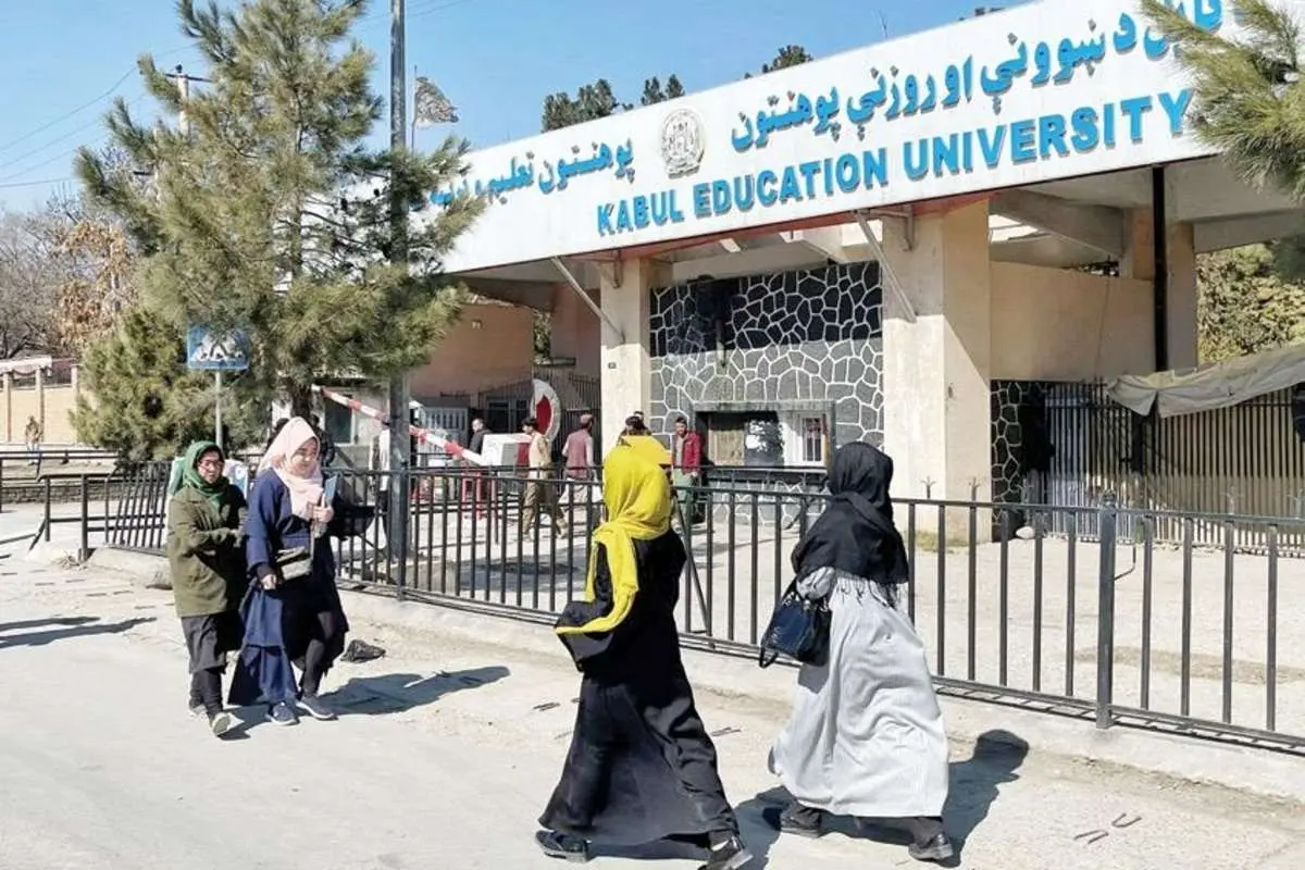 (ویدئو) دانشگاه کابل با تفکیک جنسیتی بازگشایی شد