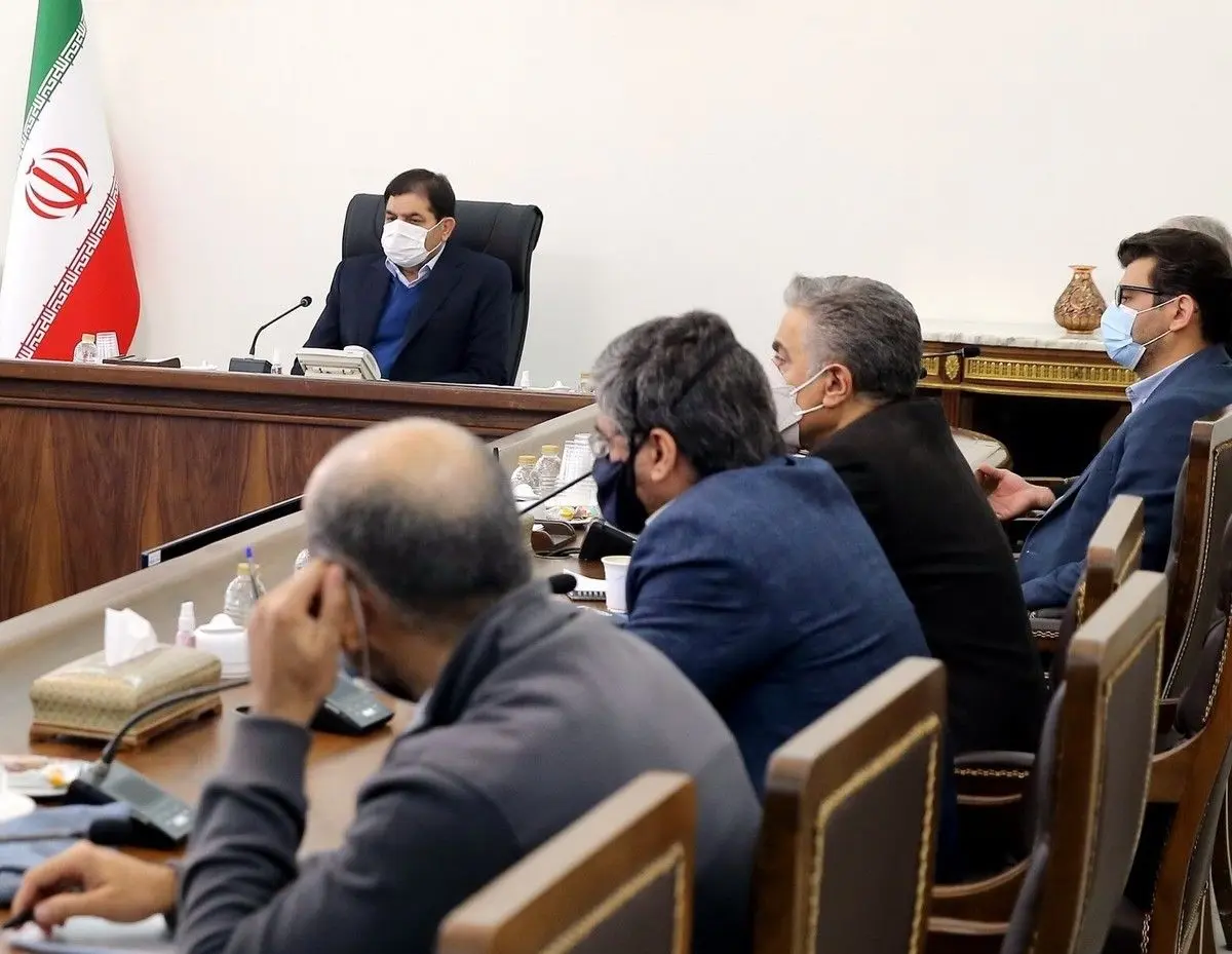 مخبر: بورس باید یکی از امن‌ترین بخش‌های سرمایه‌گذاری باشد