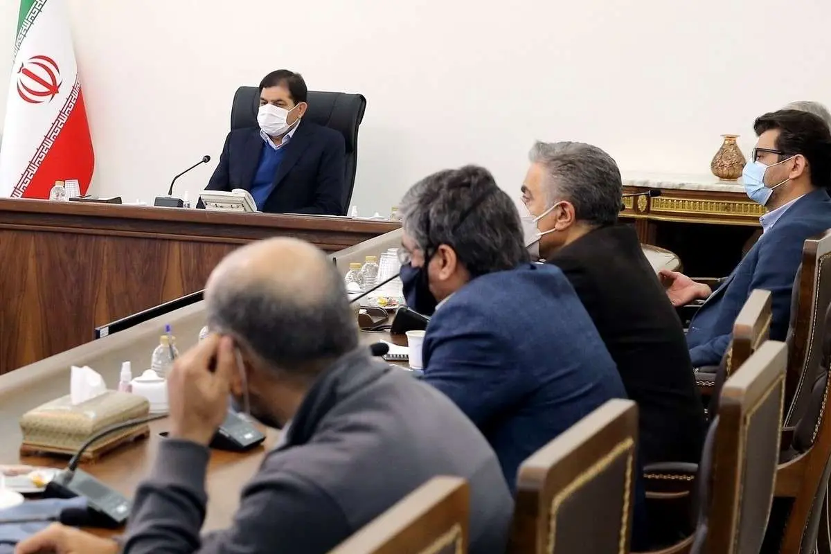 مخبر: بورس باید یکی از امنترین بخشهای سرمایهگذاری باشد