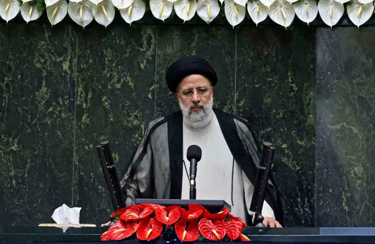 نامه انتقادی ۲۳۷ نماینده به رئیسی