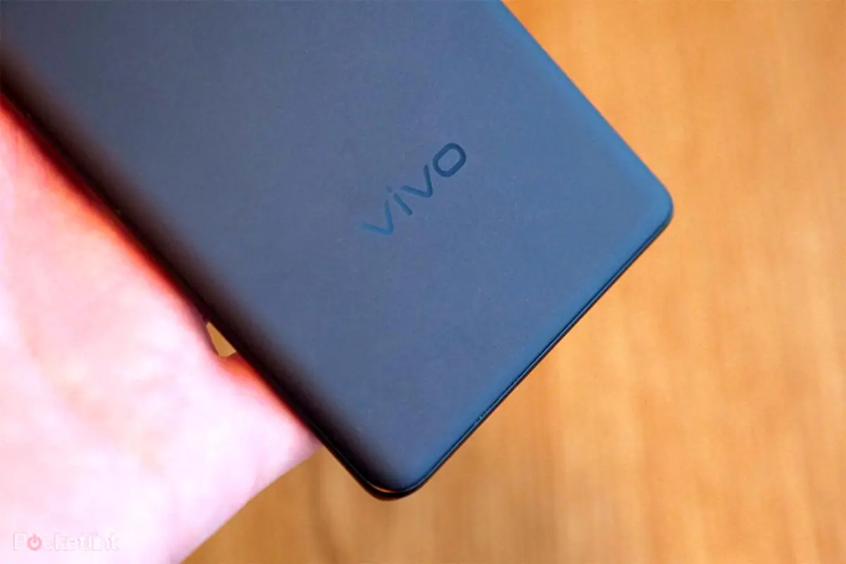 افشای طراحی نخستین گوشی تاشو ویوو