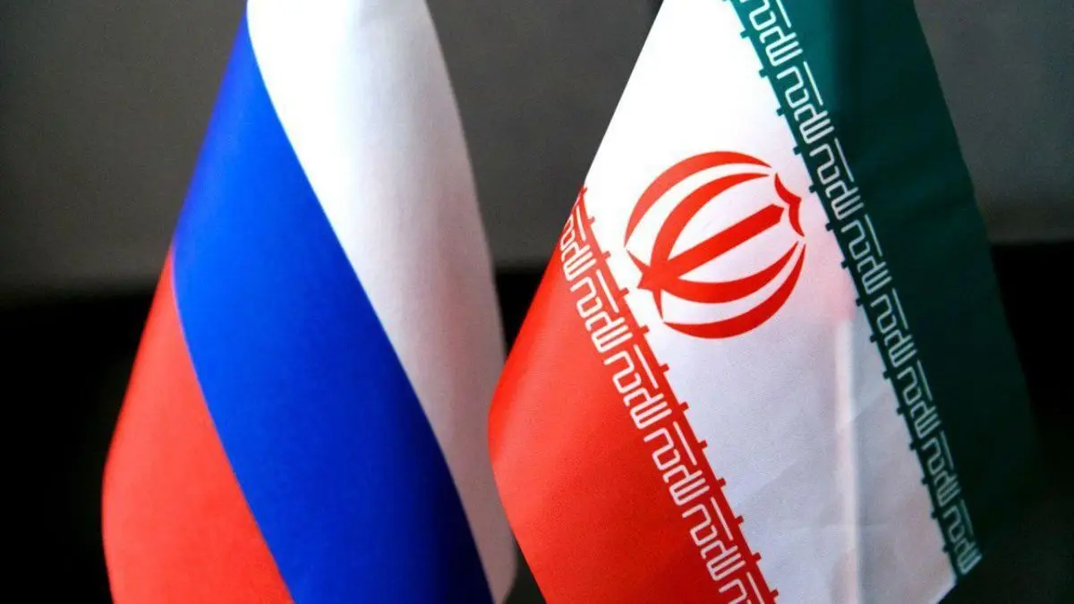 روسوفیل‌ها بدانند که روسیه هم اگر زیر میز بزند فرقی با امریکا ندارد