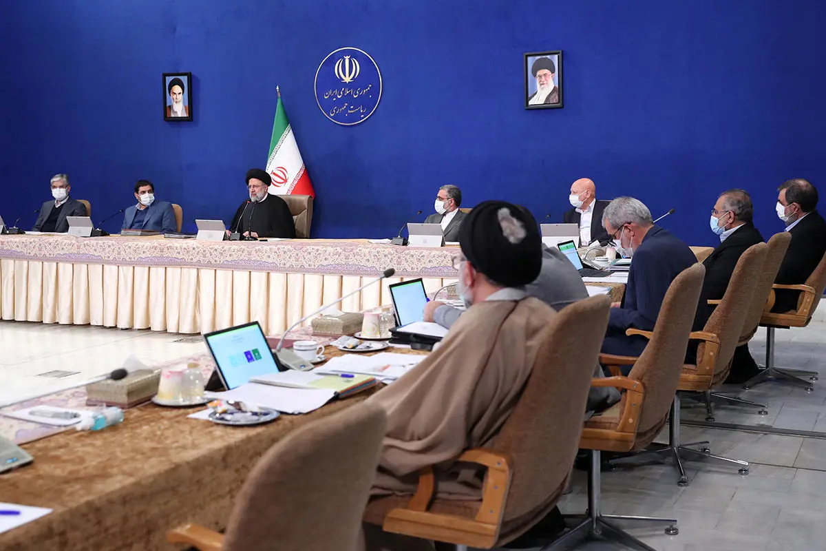 «دولت سیزدهم با وجود یکدست بودن حاکمیت موفق نبوده است»