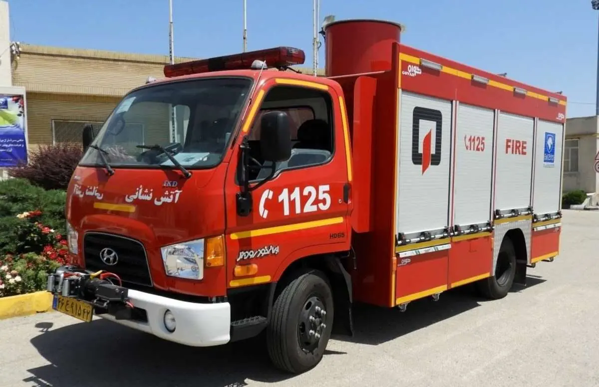 تصادف خودرو آتش نشانی با اتوبوس
