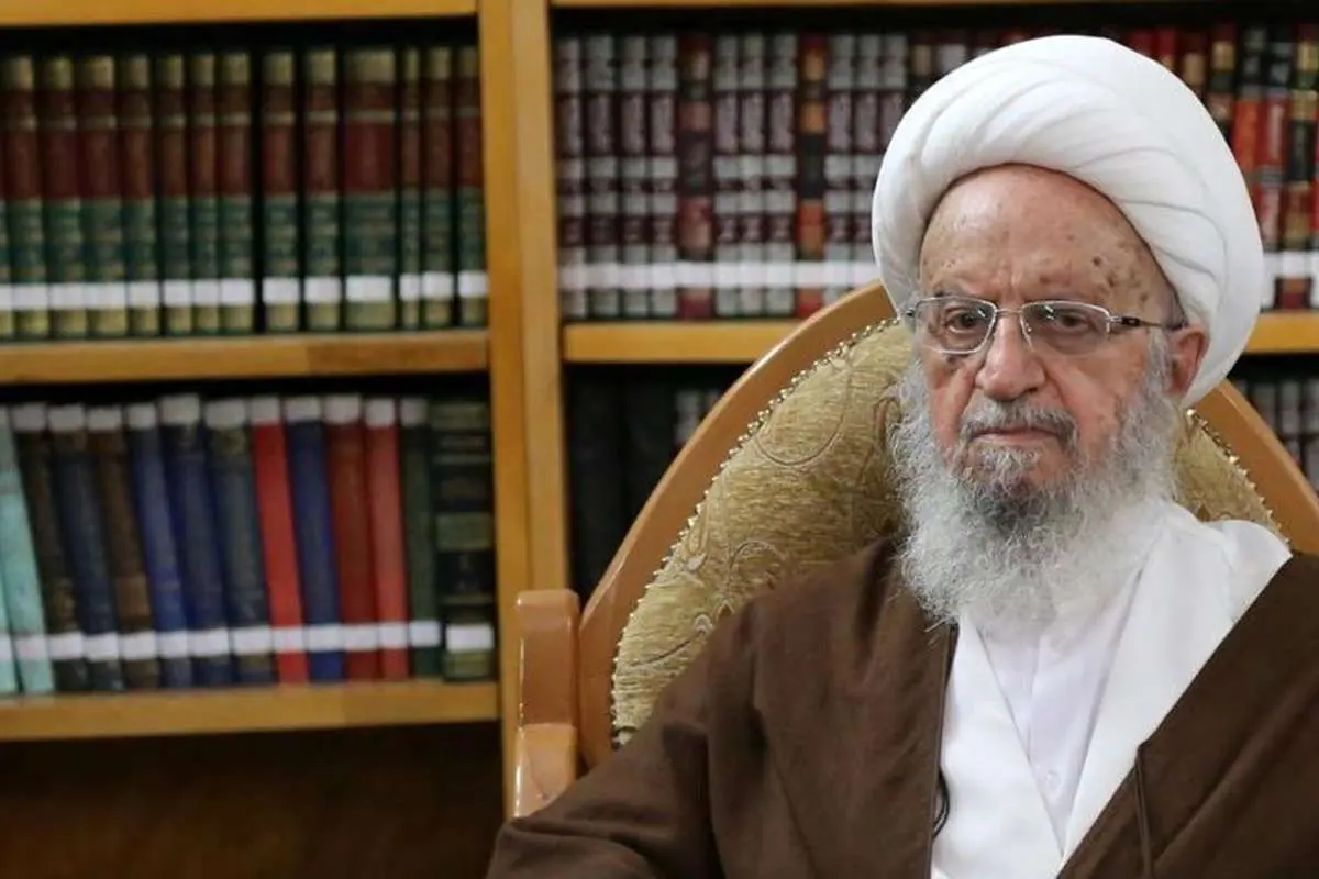 آیتالله مکارم: در قم حوادثی رخ میدهد که انسان انتظار ندارد