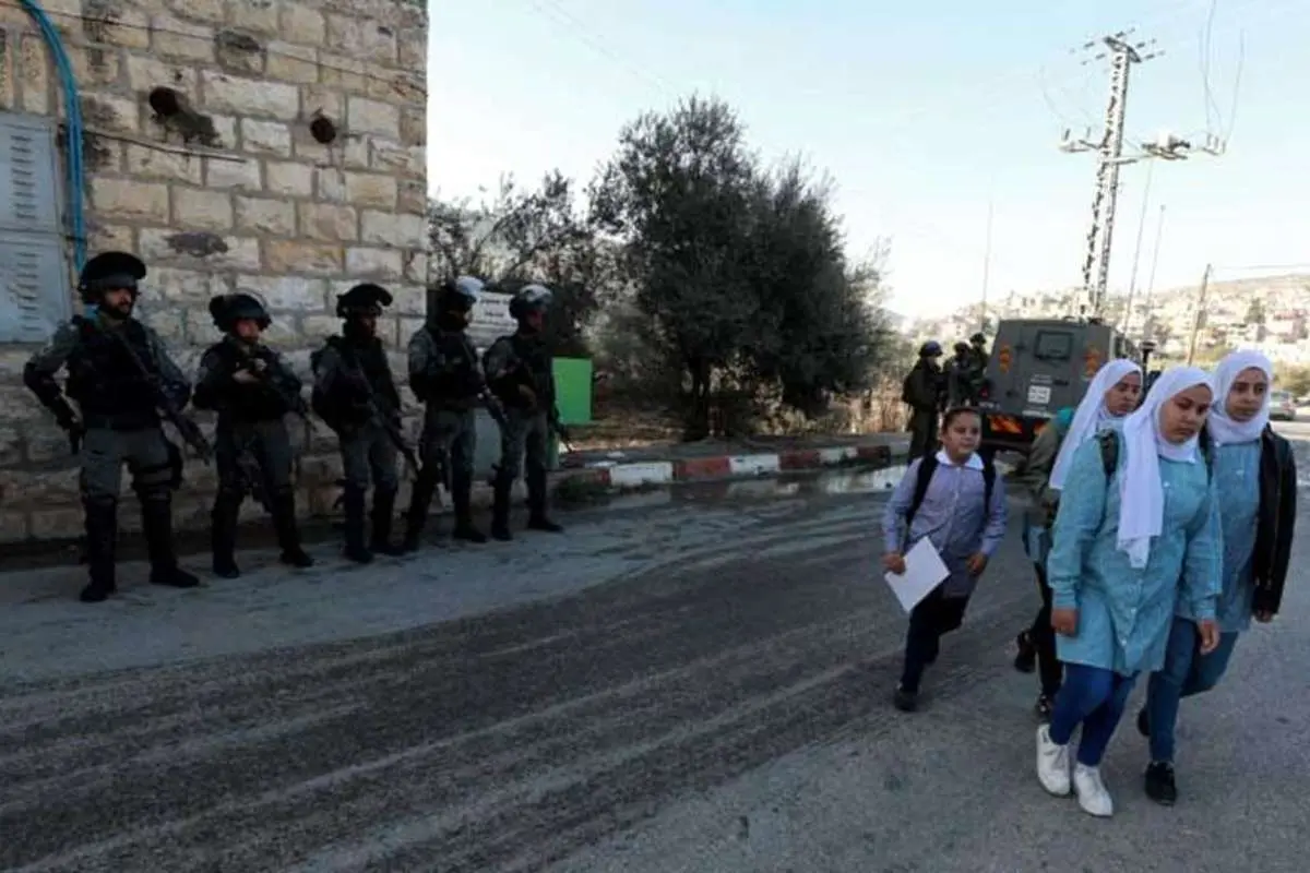 (ویدئو) بازداشت خشونت آمیز دختر ۱۲ ساله فلسطینی