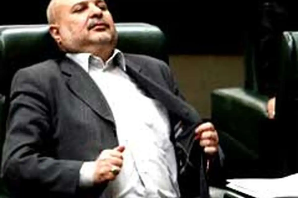 وزیر باید پاسخگوی آمارهای غلط باشد
