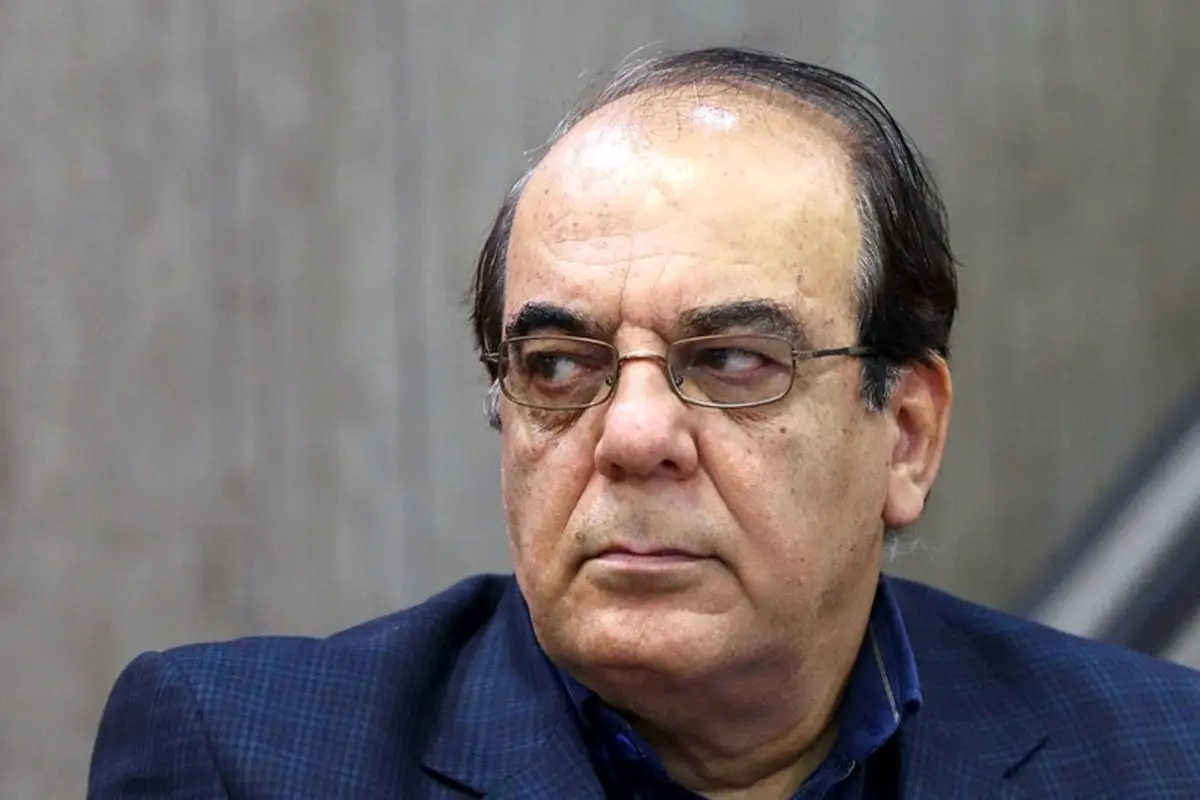 عباس عبدی: افرادی پول می‌گیرند تا در فضای مجازی از چیزی دفاع کنند