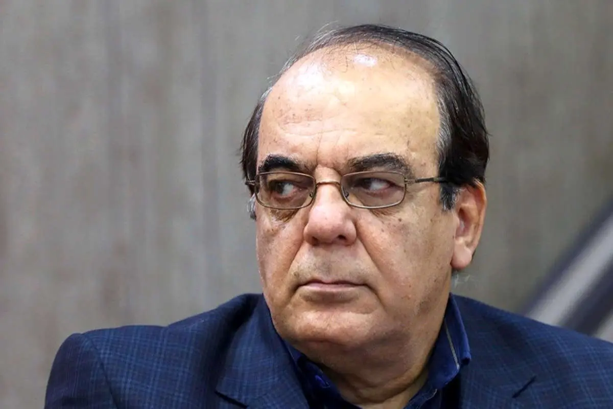 عباس عبدی: افرادی پول میگیرند تا در فضای مجازی از چیزی دفاع کنند