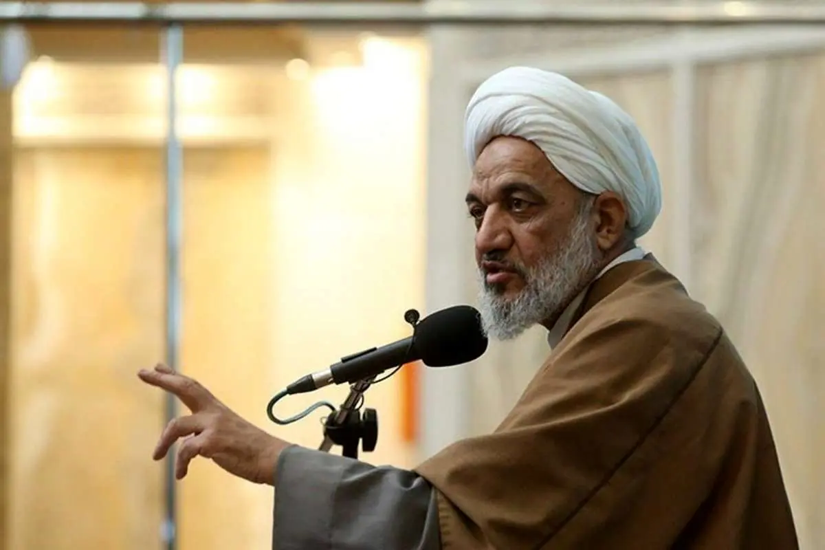 آقا تهرانی نماینده مجلس: محکم پای طرح صیانت ایستادهایم