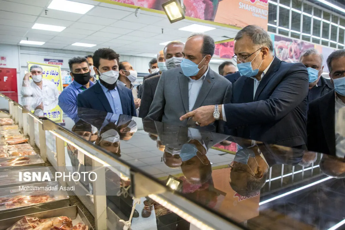 (تصاویر) زاکانی در بازار میوه و تره بار جلال آل احمد