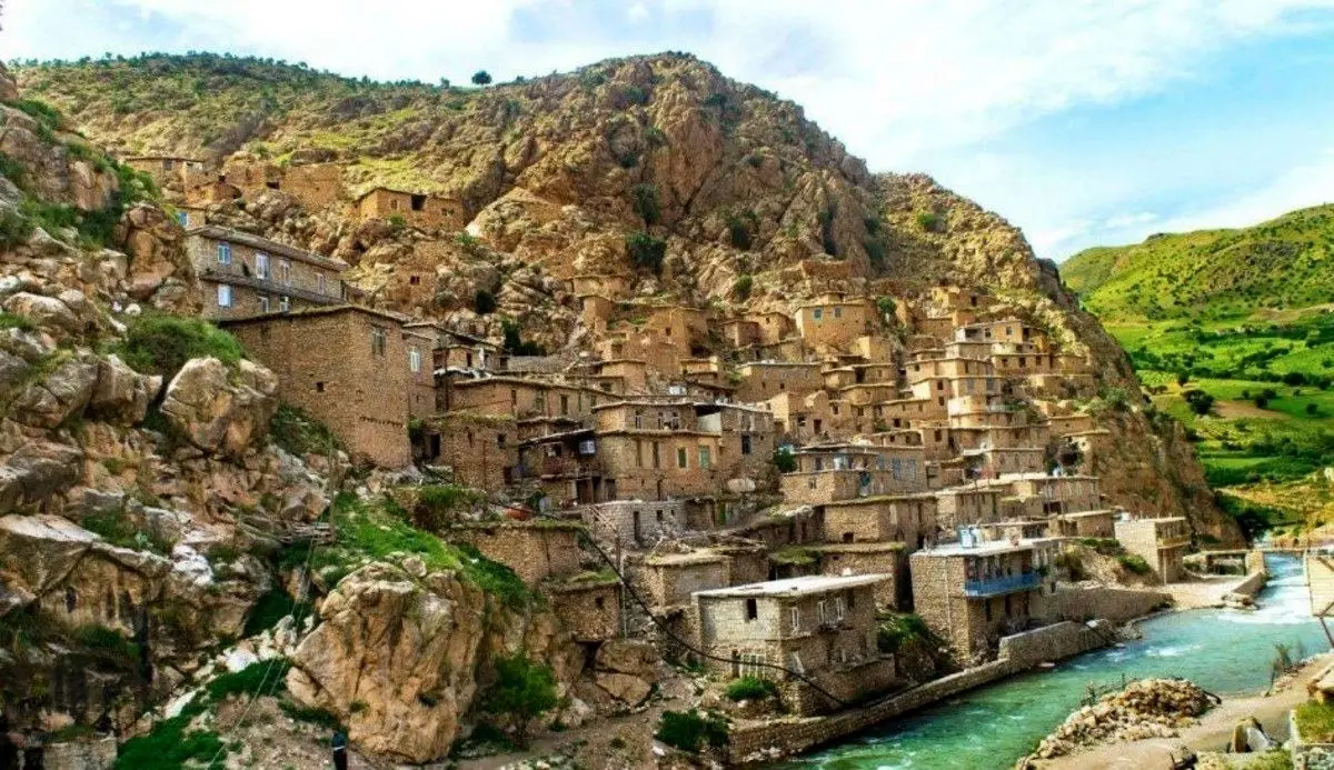 پالنگان؛ روستایی پلکانی با قدمت هزاران ساله