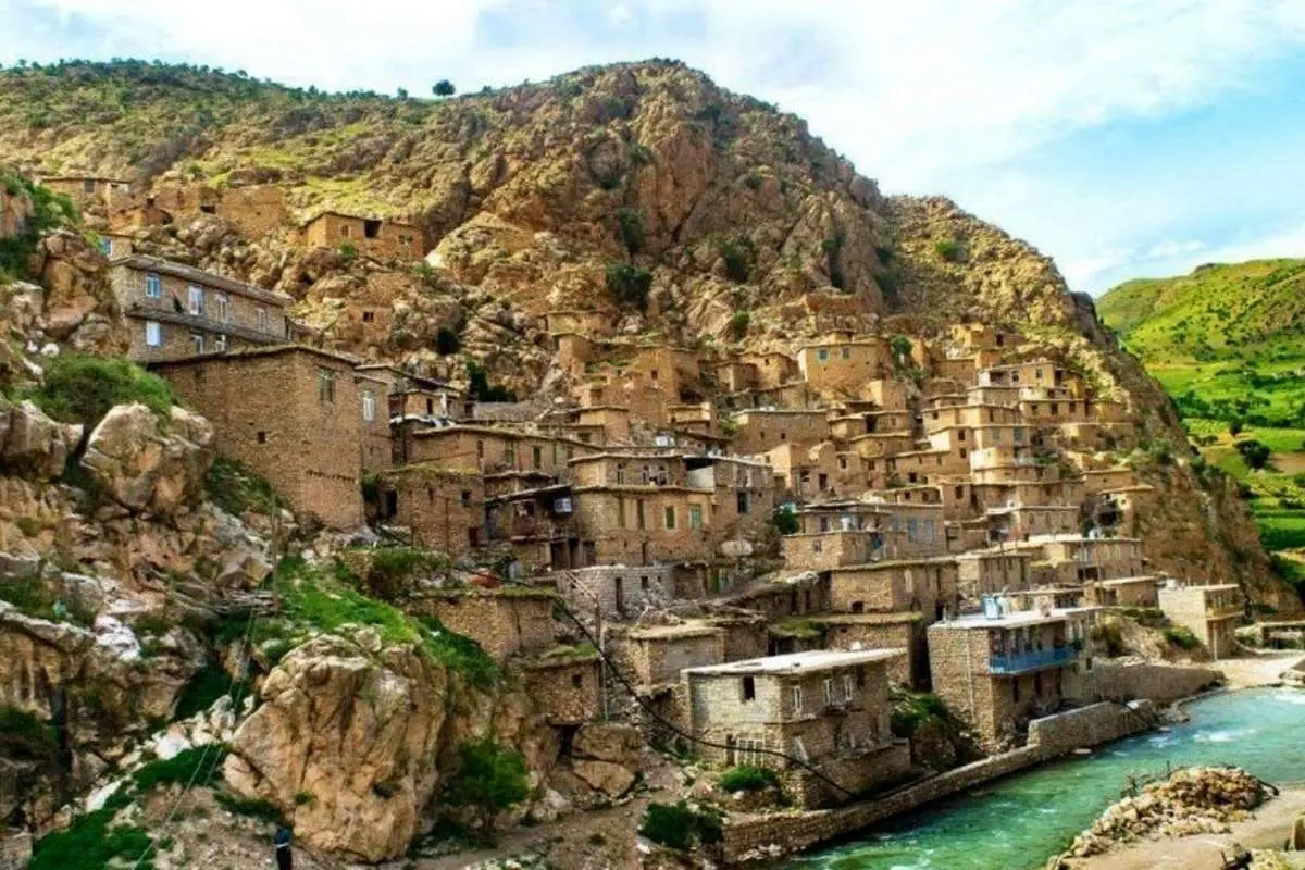 پالنگان؛ روستایی پلکانی با قدمت هزاران ساله
