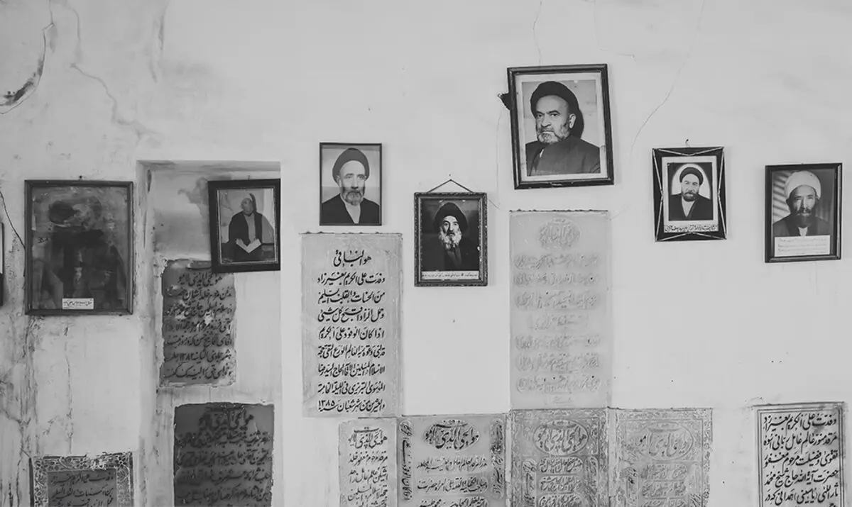 (تصاویر) آرامستان فراموش شده