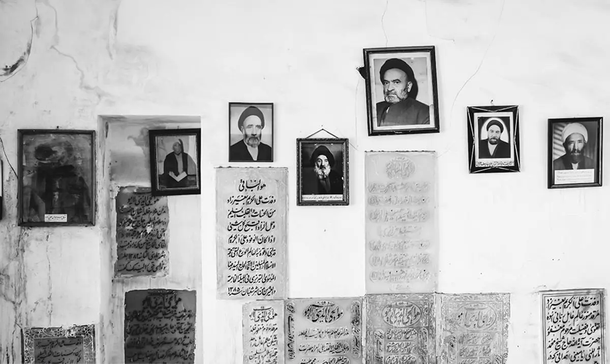 (تصاویر) آرامستان فراموش شده