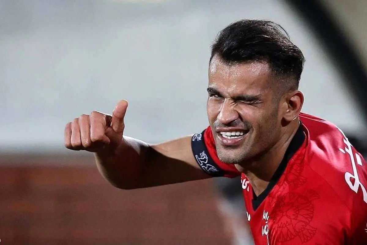 (عکس) پیام تند مربی عیسی آلکثیر برای سرمربی پرسپولیس!