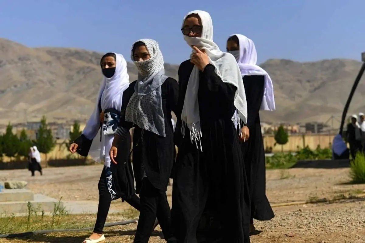 (ویدئو) بازگشت دختران افغان به کلاس درس