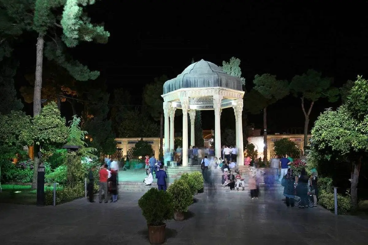 تفال به حافظ دوشنبه ۱۵ فروردین ۱۴۰۱