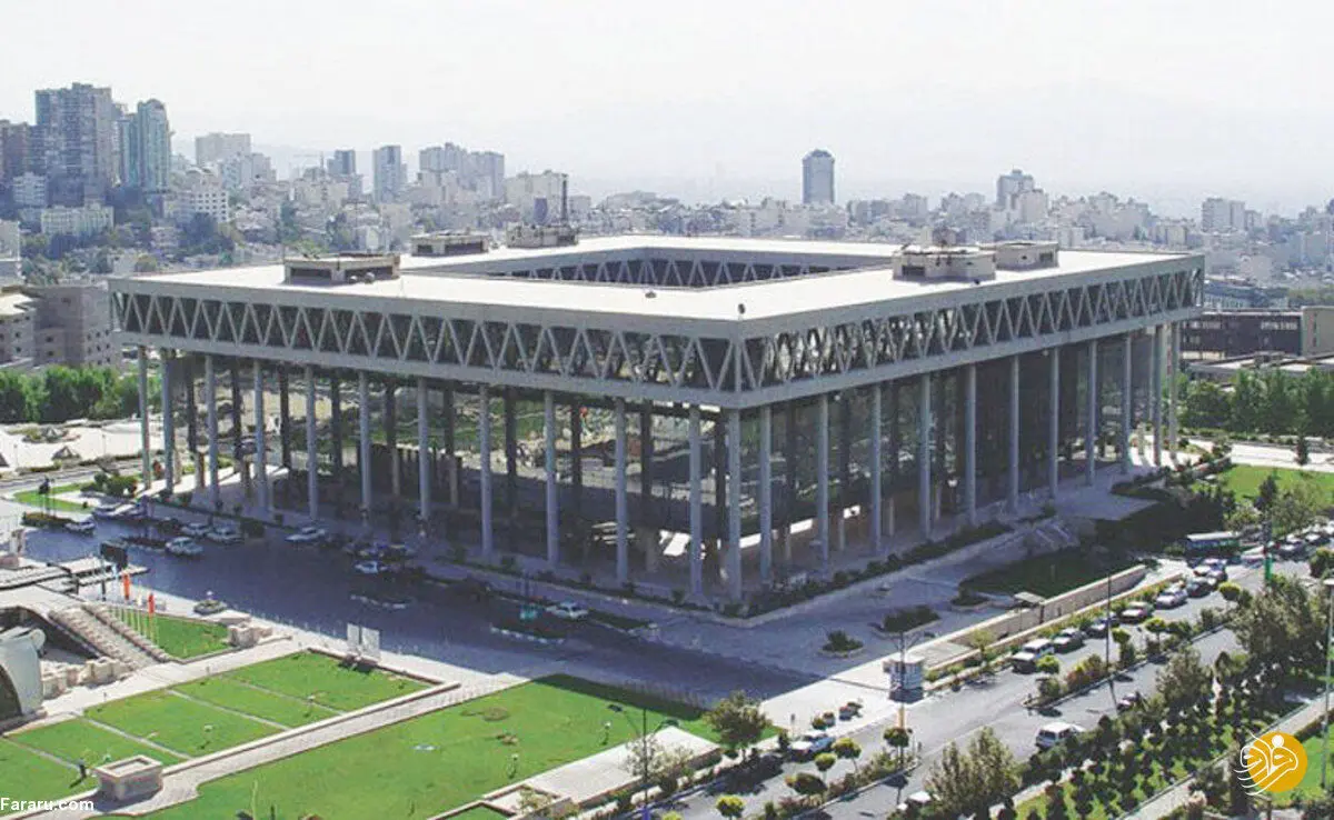 چند می‌گیری با تلویزیون مصاحبه کنی؟