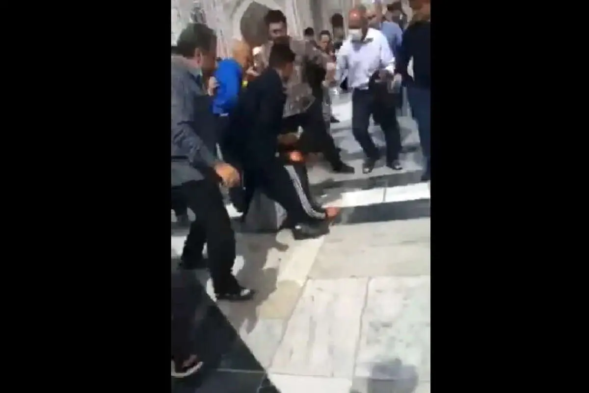 بازداشت ۵ نفر در رابطه با حادثه حمله حرم رضوی