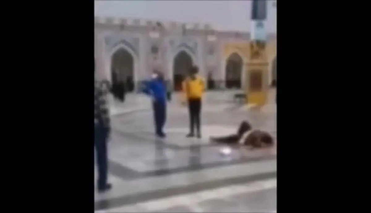 (ویدئو) فیلم کامل و واضح از لحظه دستگیری ضارب حرم رضوی