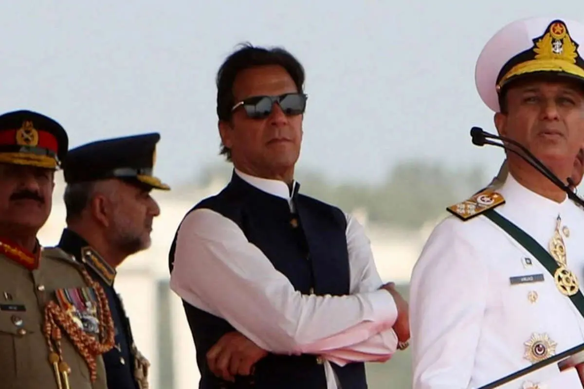 چرا دشمنان عمران خان میخواهند او را ساقط کنند؟