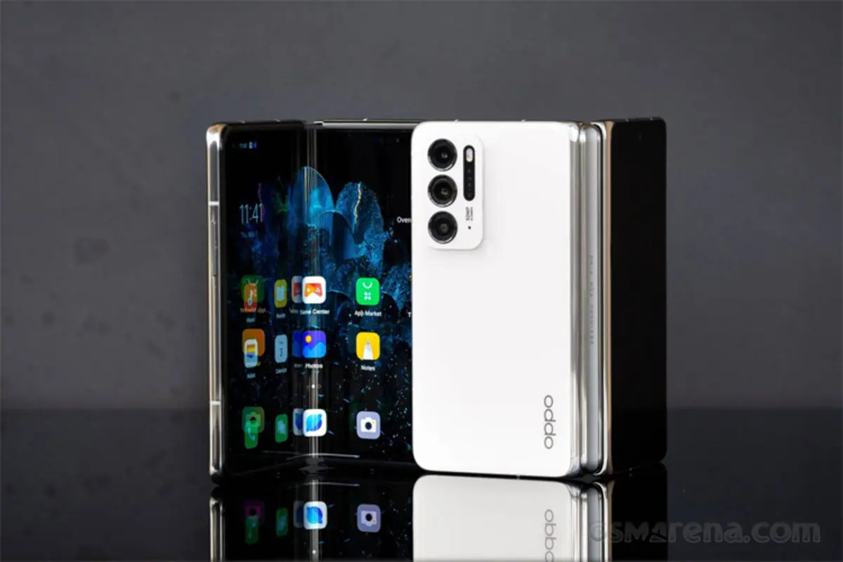 اولین گوشی هوشمند تاشو وان پلاس؛ یک فریب!