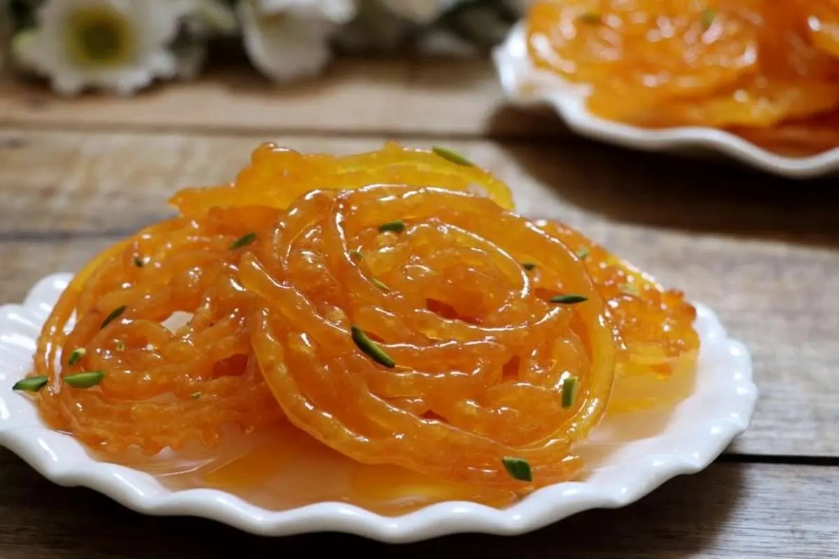 طرز تهیه زولبیا، شیرینی محبوب سفره افطار