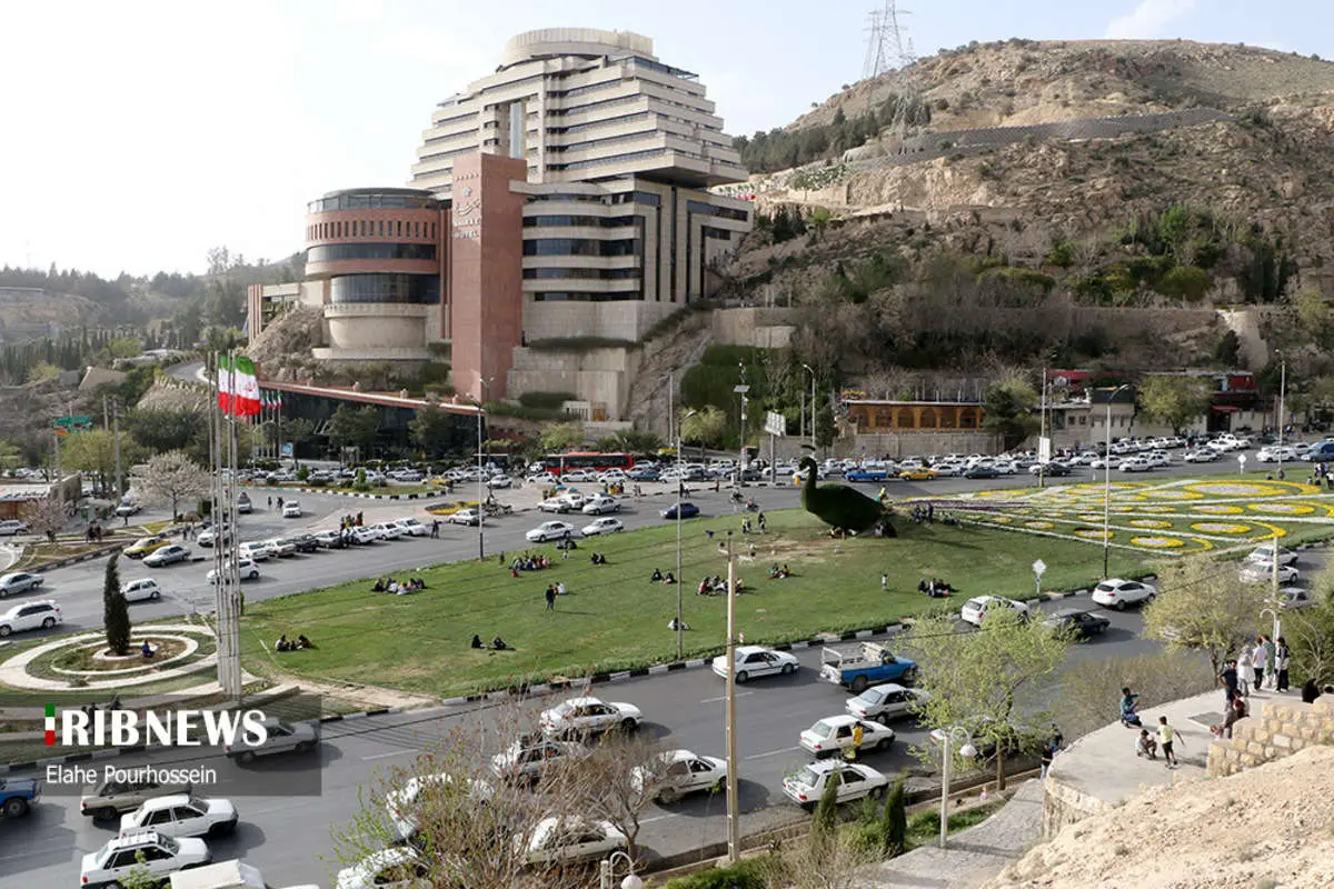 (تصاویر) دروازه قرآن شیراز ۳ سال بعد از سیل ویرانگر
