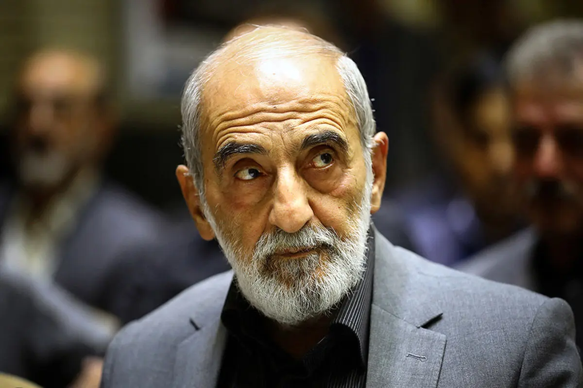 انتقاد شریعتمداری از امیرعبداللهیان: از شما بعید است!
