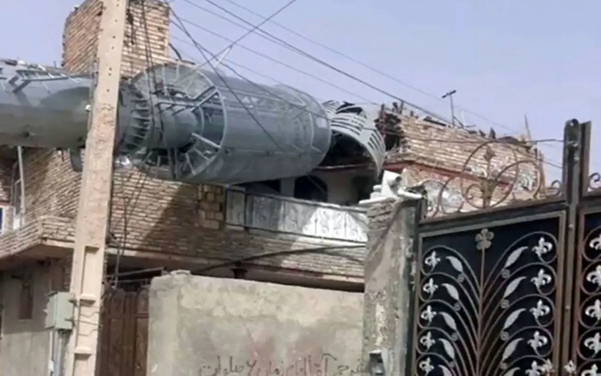 سرقت پیچ‌ها علت سقوط دکل مخابراتی در زاهدان