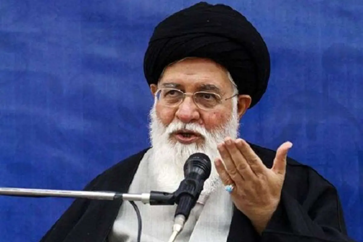 علم الهدی: مردم آزاداند، اما در اجتماع نباید حرام صورت گیرد
