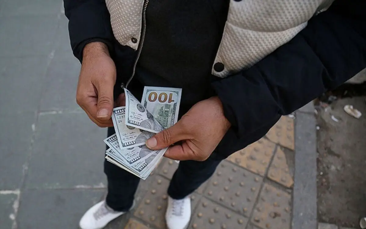 پیش‌بینی قیمت دلار امروز ۱۴ فروردین ۱۴۰۱