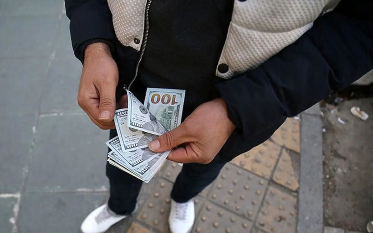 پیش‌بینی قیمت دلار امروز ۱۴ فروردین ۱۴۰۱