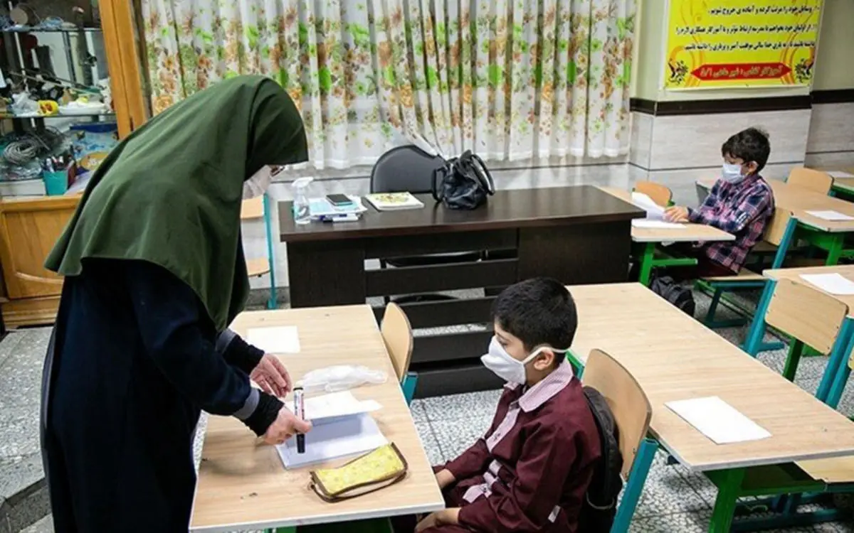 «اگر آمار کرونا بالا رفت آن را گردن بازگشایی مدارس نیندازید»