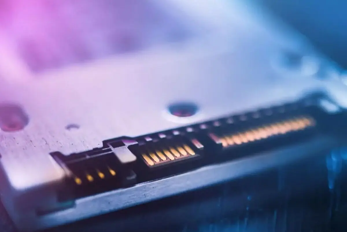 حافظه جادویی ۲۰۰ ترابایتی؛ بزرگترین SSD جهان در راه است!