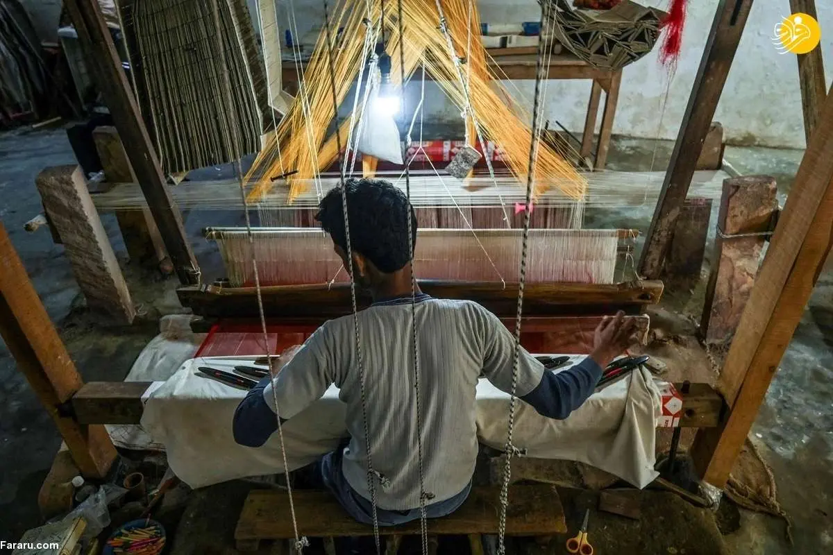 (ویدئو) تلاش ساری‌بافان هندی برای زنده نگه داشتن سنت باستانی
