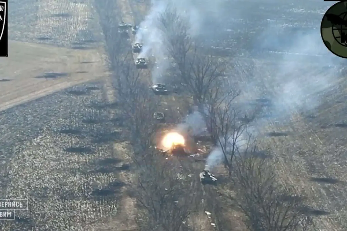 (ویدئو) نابودی ستون زرهی روسیه در کمین نیروهای اوکراین