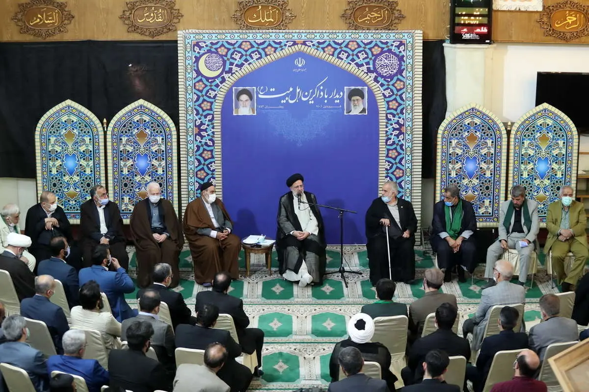 رئیسی: رشد تورم مهار شده و به راحتی نفت صادر میکنیم