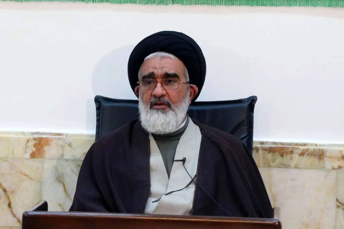 امام جمعه قم: کار ما این است که دانشجویان را به صراط مستقیم هدایت کنیم