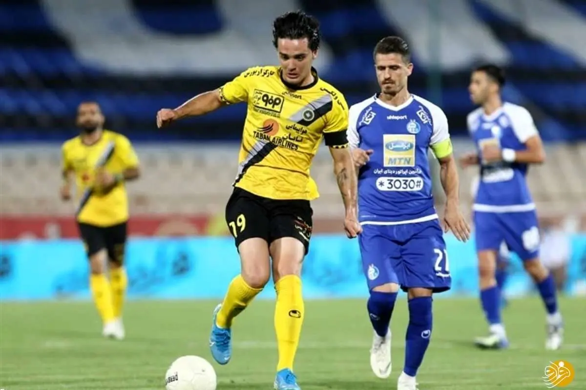 ستاره سپاهان در فهرست خرید پرسپولیس